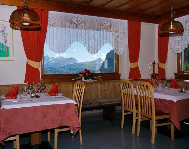 Hotel Rifugio Frara Wolkenstein in Gröden Exterior foto